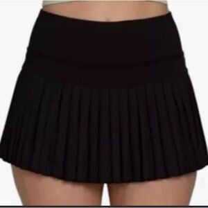 Goldhinge Women's Black Pleated Tennis Skirt - Classic Activewear